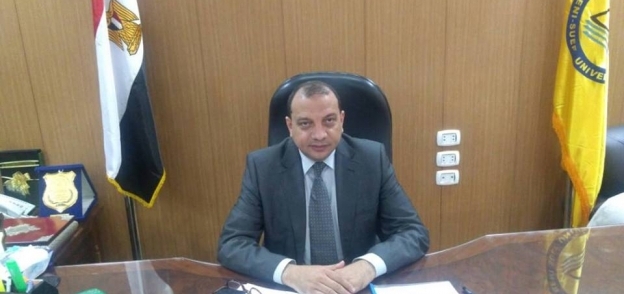 السيسي يصدق على تعيين منصور حسن رئيسا لجامعة بني سويف