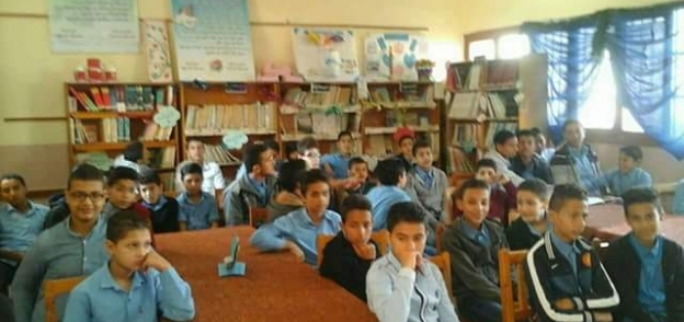 جامعة قناة السويس تطرح ثقافة المناخ التربوي السليم وأهميته في مدارس المجتمع المصري.