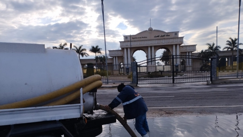 إزالة آثار الأمطار في الإسكندرية