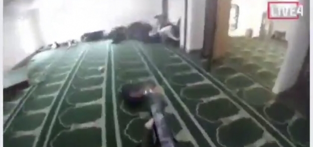 لحظة الهجوم على مسجد النور في نيوزيلندا
