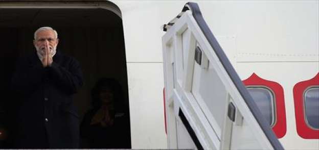 بالصور| رئيس الوزراء الهندي يصل بريطانيا في زيارة تستغرق 3 أيام