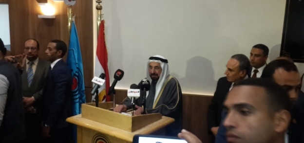 الشيخ سلطان القاسمي حاكم إمارة الشارقة خلال زيارة نقابة الصحفيين