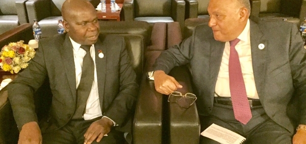 وزير الخارجية مع نظيره من مالاوي