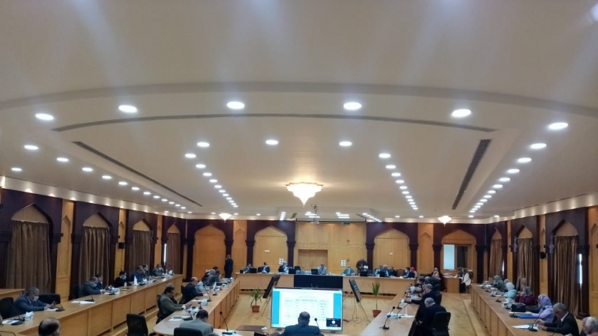 مجلس جامعة الأزهر في اجتماع سابق