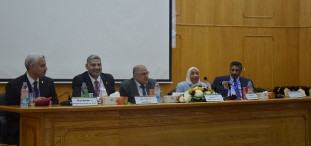 بالصور| نقيب "العلميين": عدد خريجي كلية العلوم على مستوى مصر بلغ مليون خريج