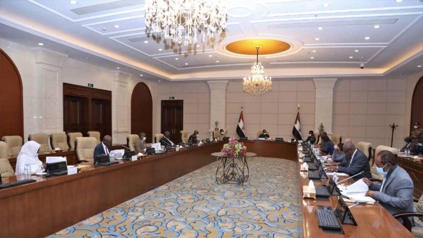 مجلس السيادة السوداني يعين عبد العزيز فتح الرحمن رئيساً للقضاء