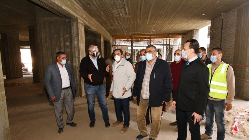 مسؤولو «الإسكان» يتفقدون مشروعات تطوير منطقة مثلت ماسبيرو بالقاهرة