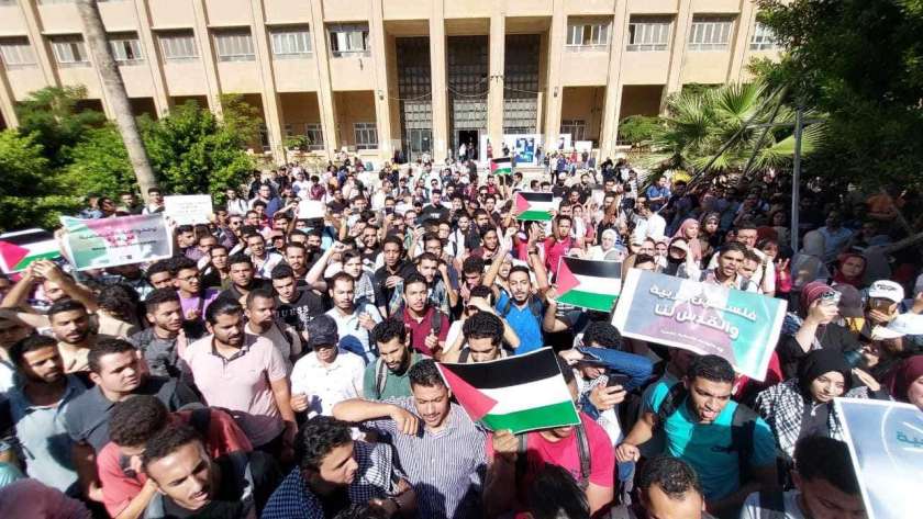 مظاهرات لدعم فلسطين في هندسة الإسكندرية
