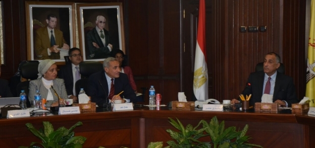 جانب من اجتماع طارق عامر برؤساء البنوك