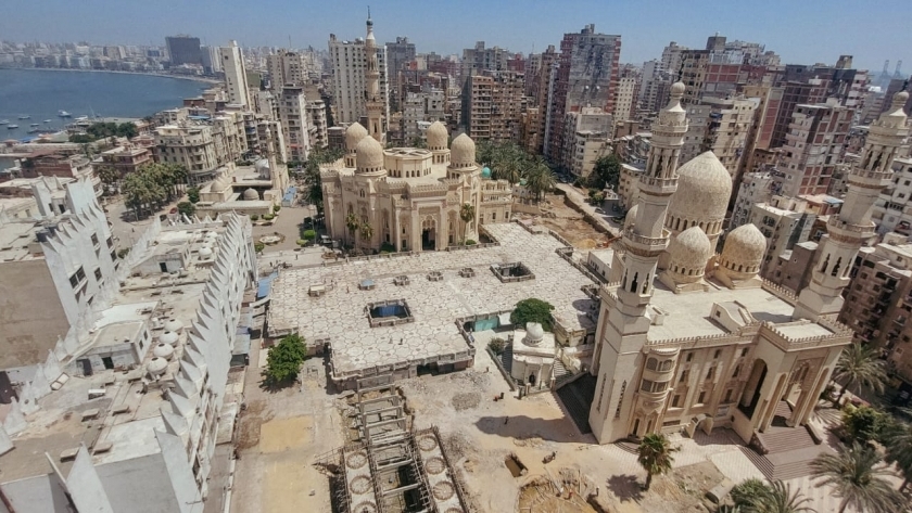 تطوير ميدان المساجد في الإسكندرية