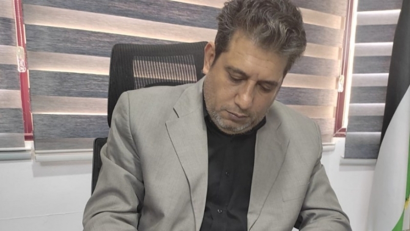 الكاتب الصحفي الفلسطيني ثائر نوفل أبو عطيوي