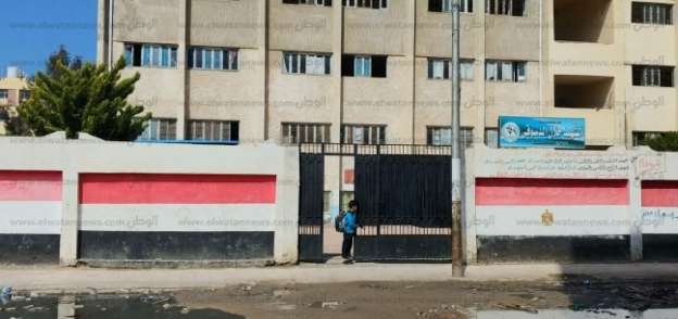مجمع مدارس السيوف في الإسكندرية بعد إخلاءه