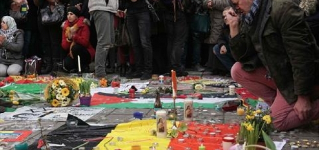 البلجيكون يقفون حداد على ضحاياهم