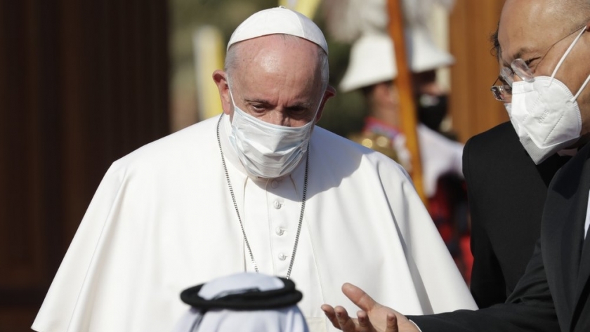 البابا فرنسيس خلال زيارته العراق