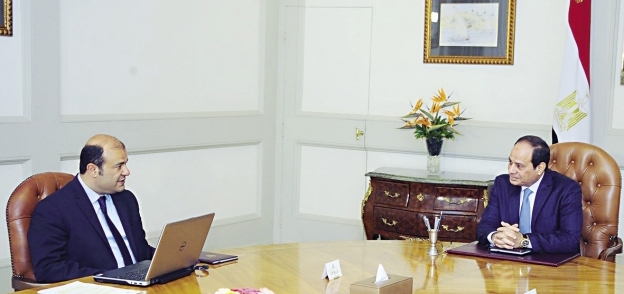 وزير التموين خلال لقاء مع الرئيس