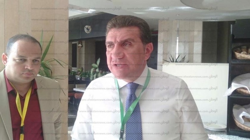 عماد حمدى،رئيس اللجنة النقابية للكيماويات