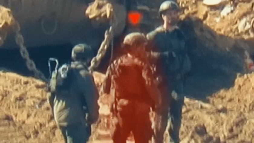 لحظة قنص ضابط بجيش الاحتلال الإسرائيلي