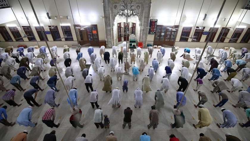 إعادة فتح المساجد