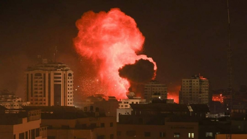 مشهد القصف الإسرائيلي على غزة