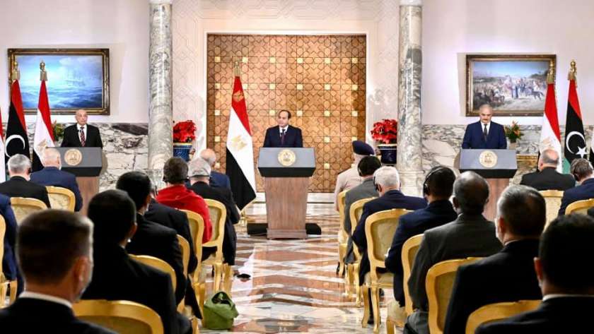 الرئيس لـ"دندياس" : مصر حريصة على انهاء أزمة ليبيا بالحل السياسي