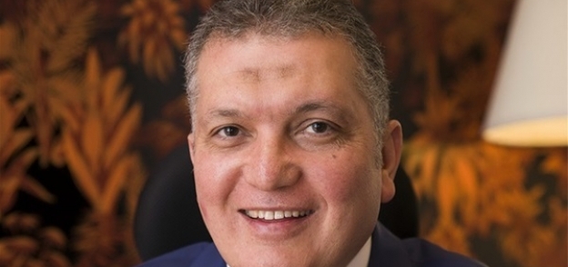حسين شكرى عضو الجمعية العمومية لغرفة المنشآت الفندقية ومدير أحد الفنادق الكبرى بالقاهرة