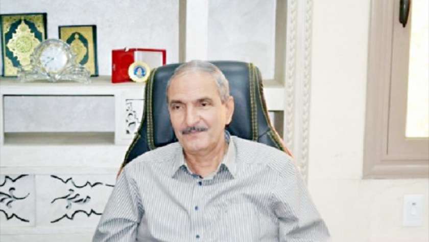 اللواء عادل ابو حديد ،رئيس هيئة النظافة والتجميل بالقاهرة الذي توفى فجر اليوم بسبب فيروس كورونا