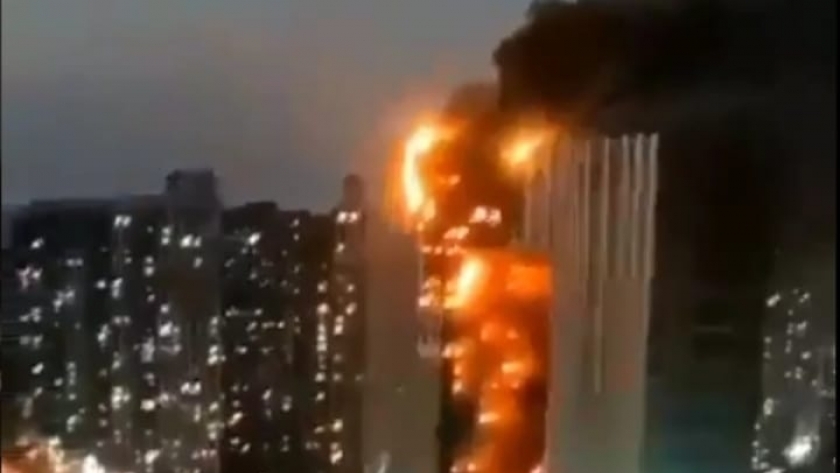 حريق الصين بدأ بشقة والتهم برجا تسكنه 419 عائلة