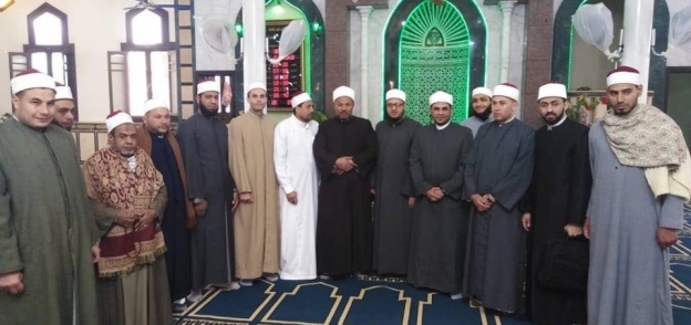قوافل دعوية بمساجد أسوان