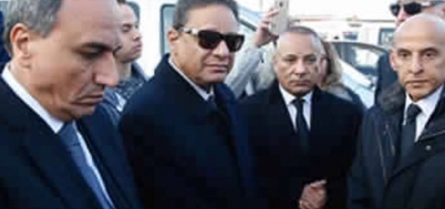 «جبر وسلامة وموسى» على رأس المستقبلين لجثمان «نافع» بمطار القاهرة