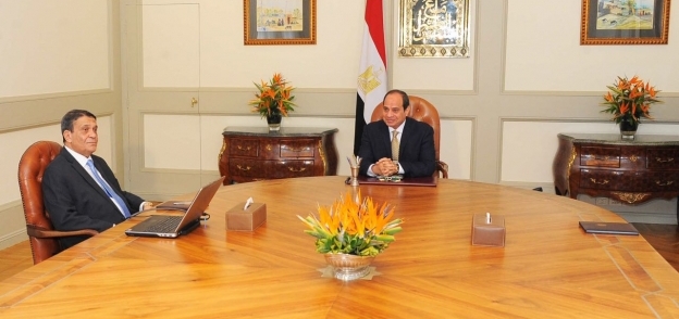 الرئيس السيسى خلال اجتماعه مع رئيس العاصمة الإدارية الجديدة