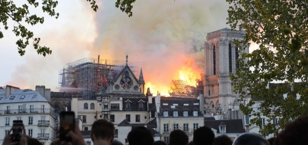 حريق كاتدرائية نوتردام