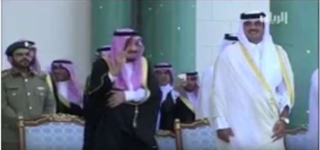 الملك سلمان يرقص في قطر