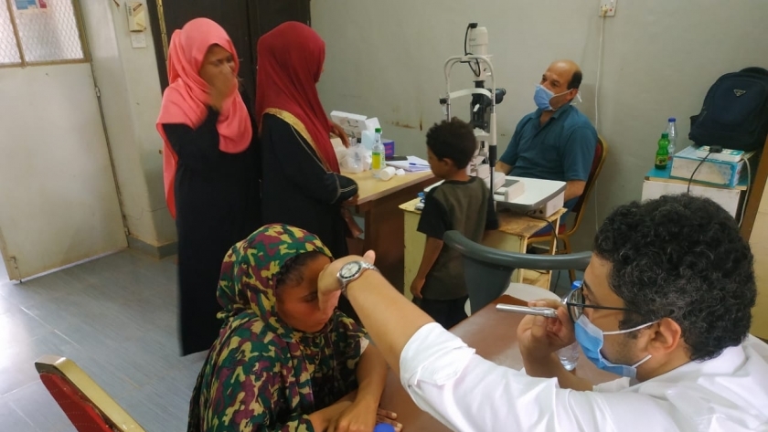 بالصور.. "الصحة": الكشف الطبي على 12 ألف سوداني بالخرطوم