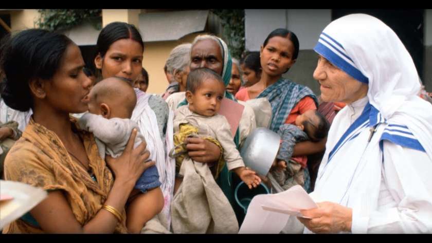 الأم تيريزا بين فقراء الهند