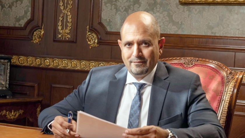 حسام عوض الله رئيس لجنة الطاقة والبيئة