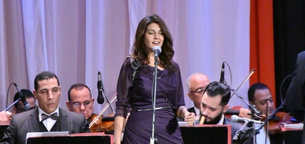 بالصور| ياسمين علي تشعل حفل معهد الموسيقى العربية بأغاني الزمن الجميل