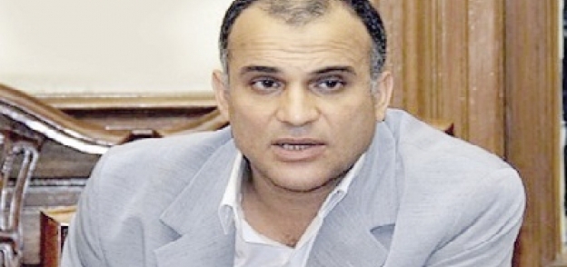 الدكتور عمرو هاشم ربيع
