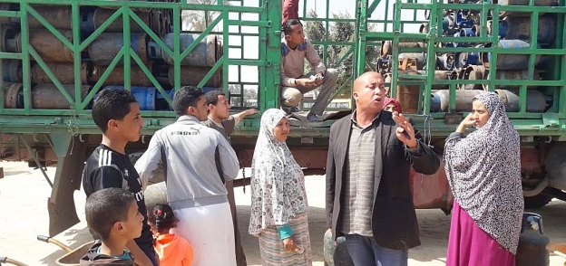 متابعة أسعار بيع "أنابيب الغاز" بقرية بهيج غرب الإسكندرية