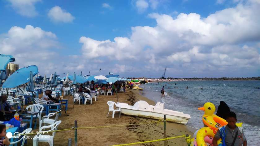 شاطئ اسحق حلمي أحد الشواطئ الآمنة في الإسكندرية