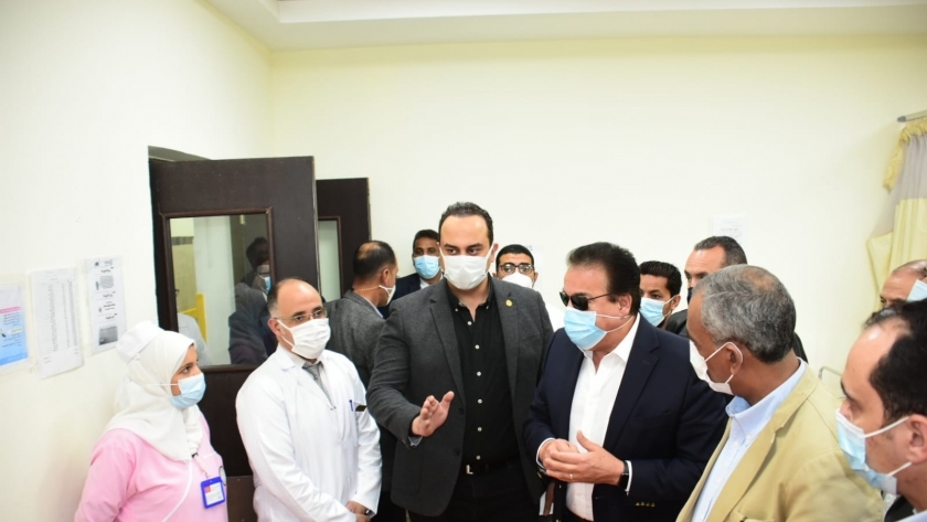 القائم بأعمال وزير الصحة يتابع الاستعدادات الطبية لاحتفالات طريق الكباش
