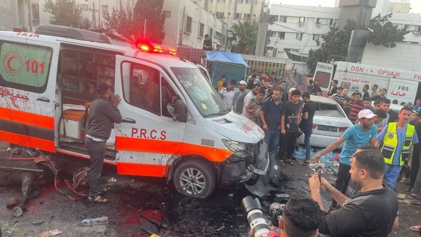 قصف إسرائيلي يستهدف سيارة إسعاف في غزة