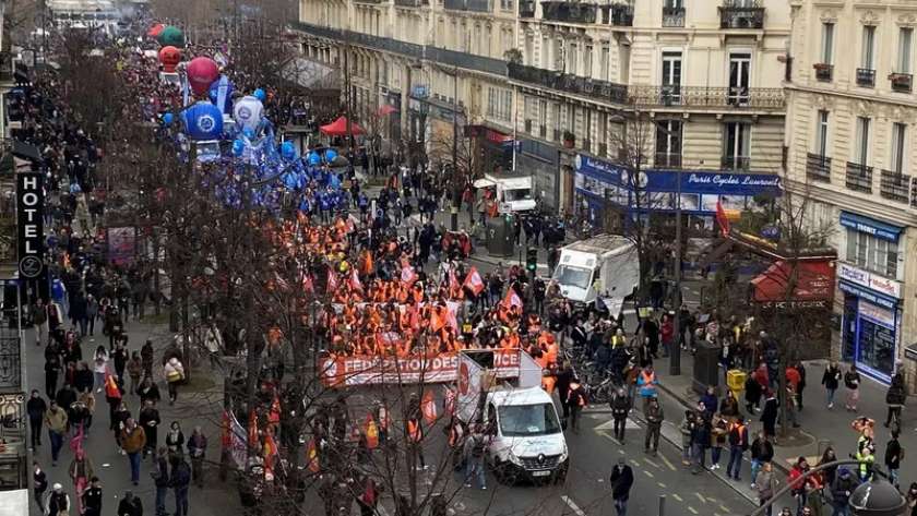العاصمة الفرنسية تشهد موجة جديدة من الاحتجاجات على قانون التقاعد