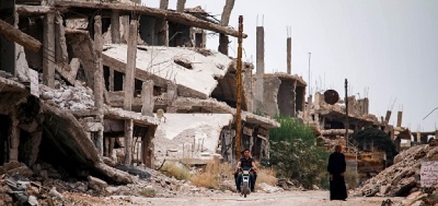 الدمار يظهر على المنازل السورية بفعل الضربات الجوية
