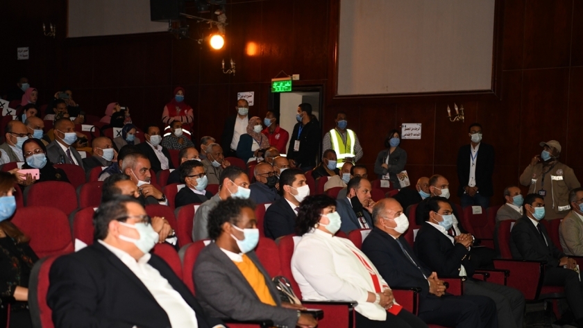 عبدالدايم: عروض مسرحية في ربوع مصر تحقيقا للعدالة الثقافية (صور)