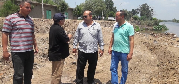 رئيس السنطة يقود حملة لإزالة التعديات على أراضي الزراعية بقرية شبراقاص