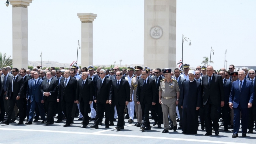الرئيس السيسي خلال مشاركه في جنازة والدة مصطفى مدبولي