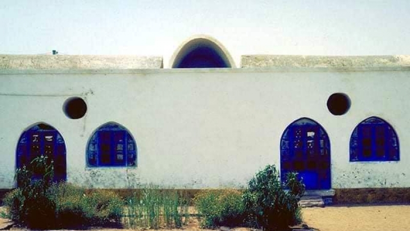 محافظ أسوان يقرر تسليم مباني مدرسة "فارس" للآثار لترميمها
