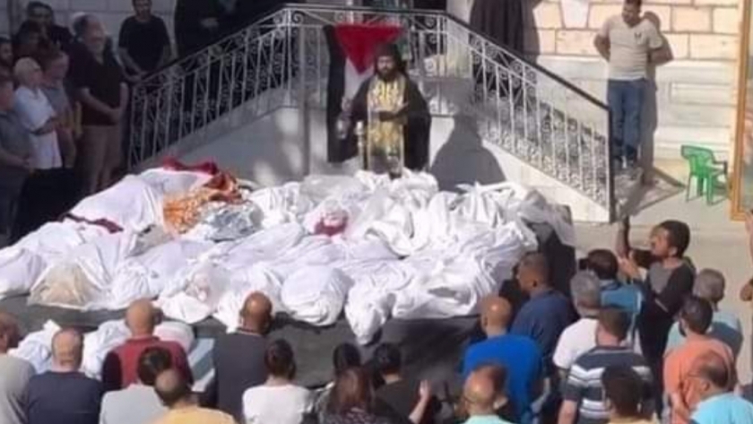 شهداء قصف الكنيسة في غزة