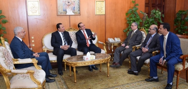 رئيس جامعة المنوفية يستقبل الدكتور أحمد الشعراوي محافظ الدقهلية