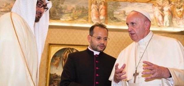 بالصور| ولي عهد ابوظبي يدعو أثر لقائه البابا للتعاون في مواجهة التعصب الديني